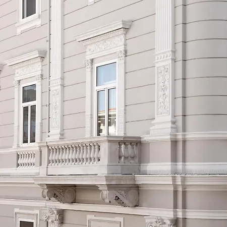 Palazzo Talenti 1907 4* Triëst